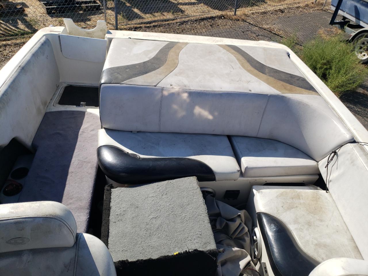 Lot #3259595424 2004 REINELL BOAT