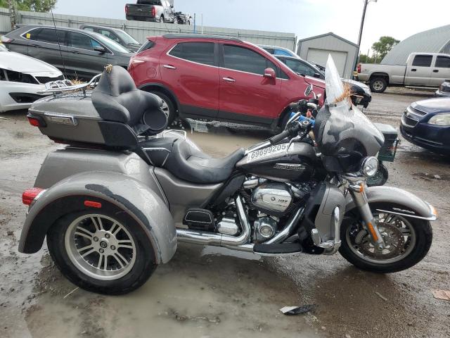 2017 HARLEY-DAVIDSON FLHTCUTG TRI GLIDE ULTRA 1HD1MAD13HB856120