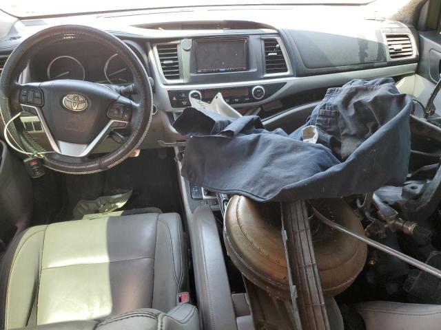 2017 TOYOTA HIGHLANDER SE 5TDKZRFH5HS221330