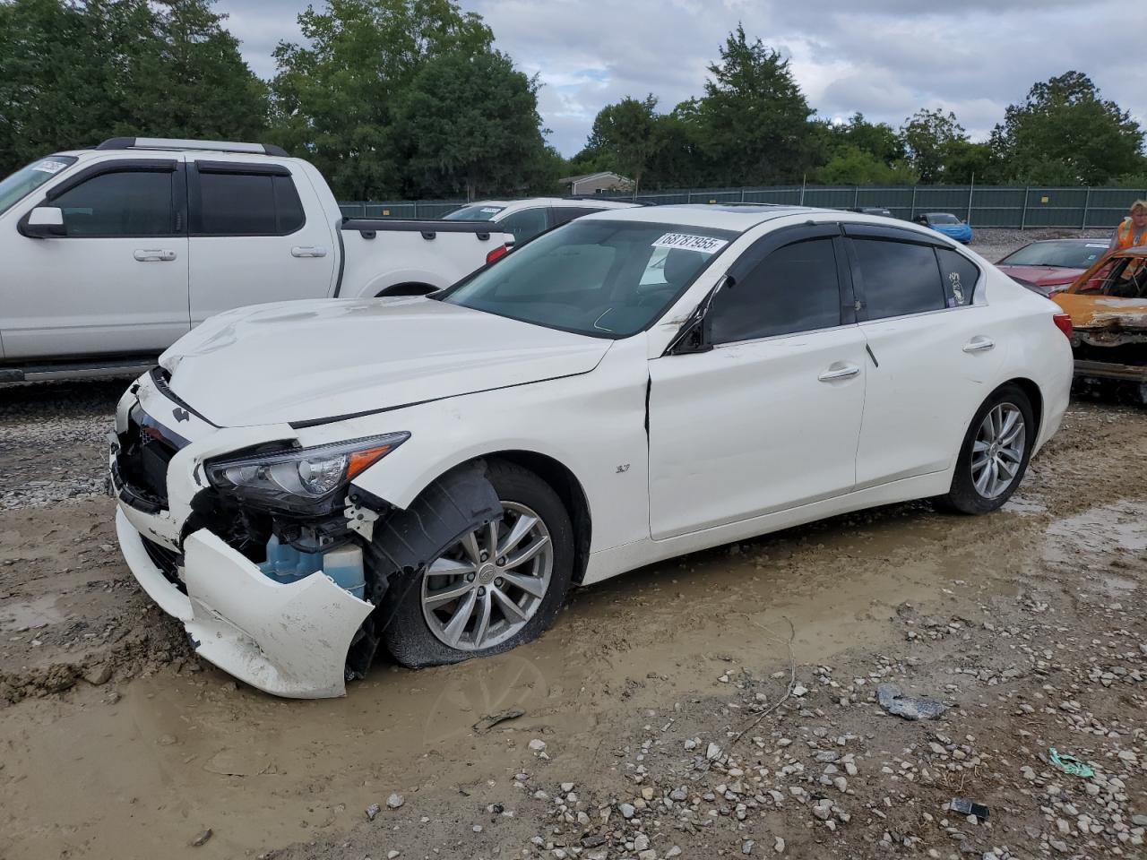 INFINITI Q50 BASE