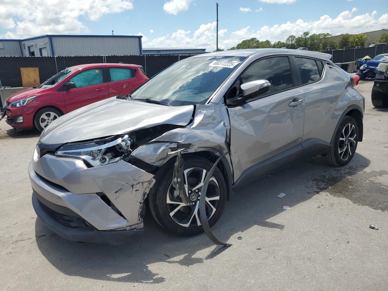 TOYOTA C-HR XLE