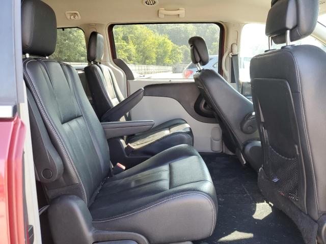 2016 CHRYSLER TOWN & COU 2C4RC1BG2GR199986