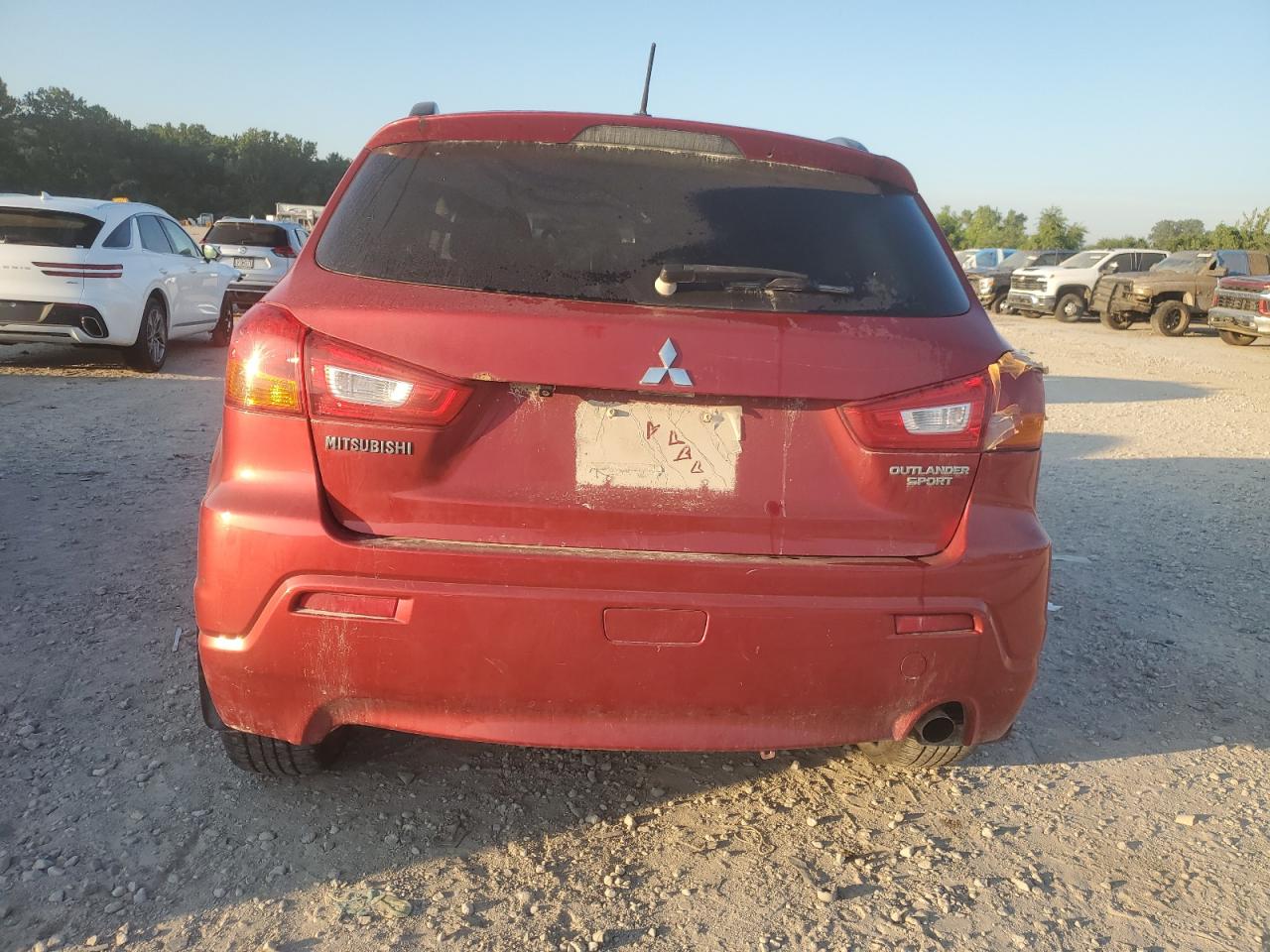 MITSUBISHI OUTLANDER SE