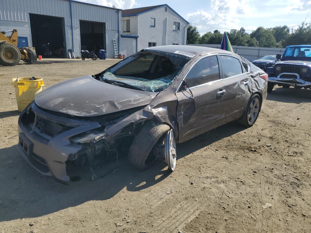  Salvage Nissan Altima