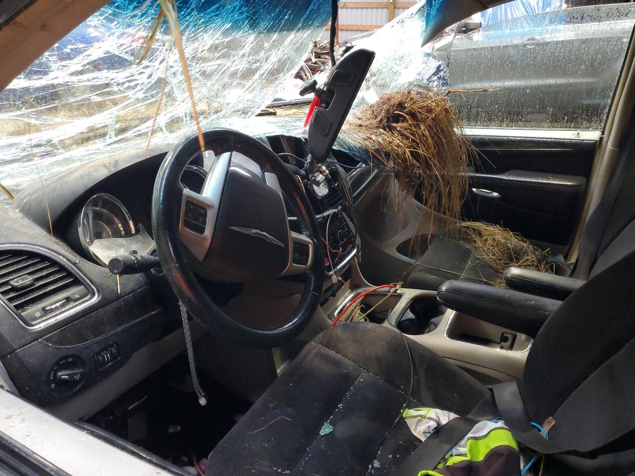 CHRYSLER TOWN & COUNTRY TOURING