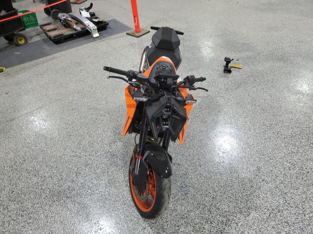 2024 KTM 990 DUKE VBKTV9403RM995231
