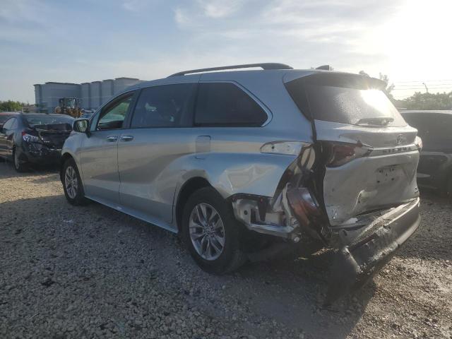 2024 TOYOTA SIENNA XLE 5TDYRKEC8RS201095