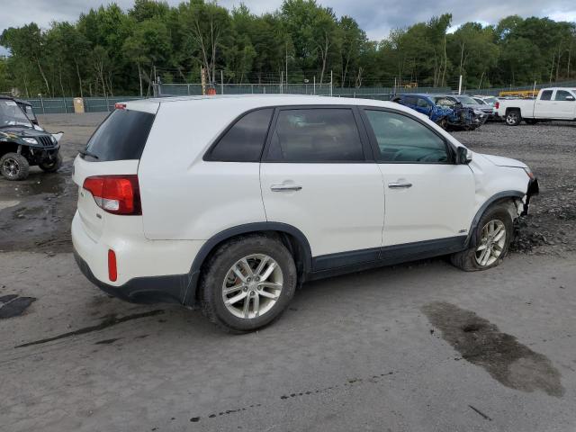 2015 KIA SORENTO LX 5XYKTCA65FG637702