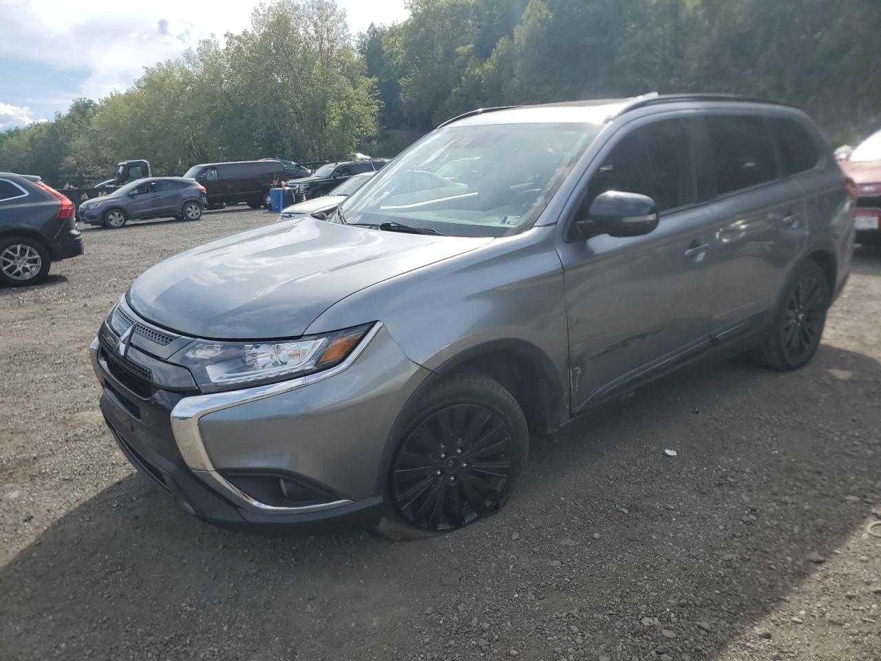 MITSUBISHI OUTLANDER SE