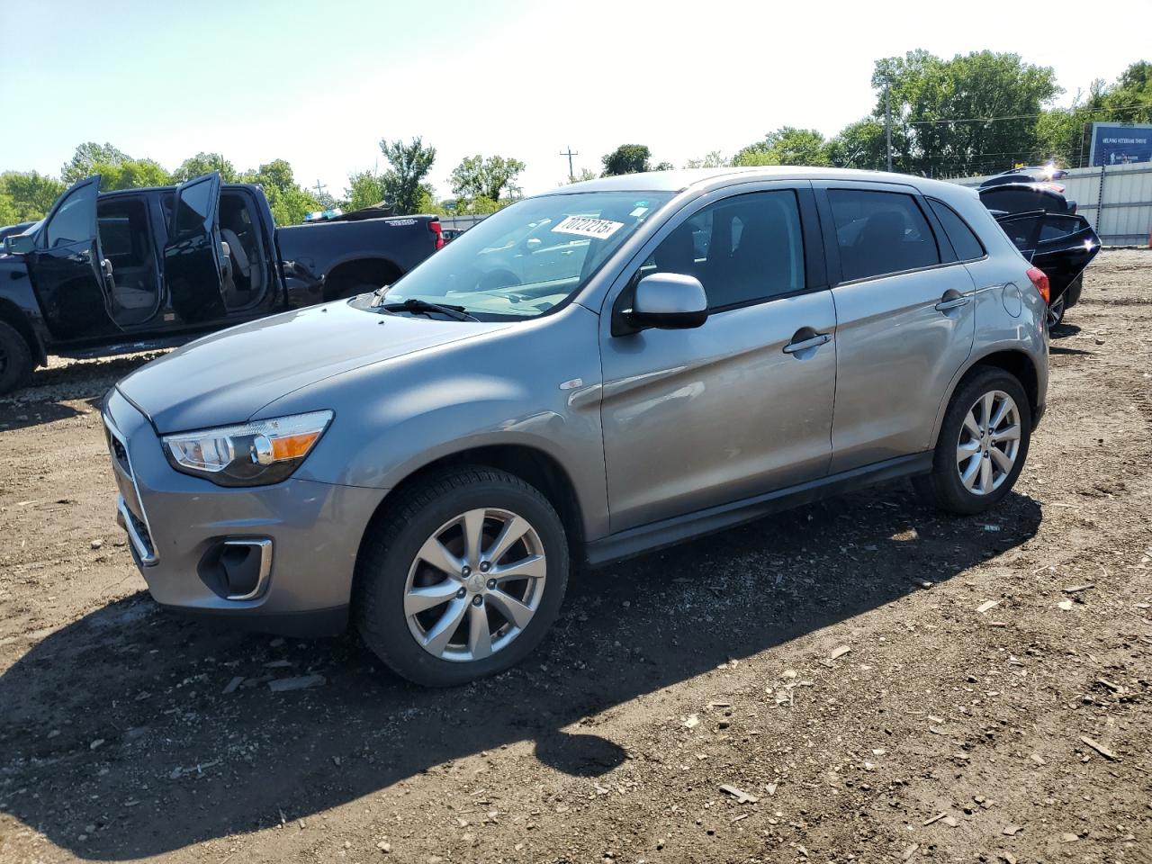 MITSUBISHI OUTLANDER ES