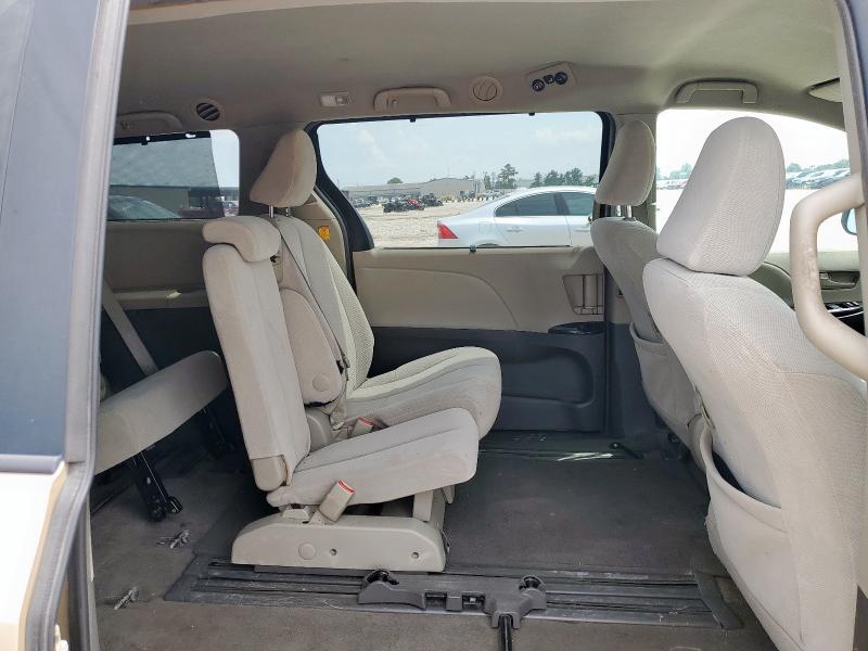 2011 TOYOTA SIENNA LE - 5TDKK3DCXBS158998