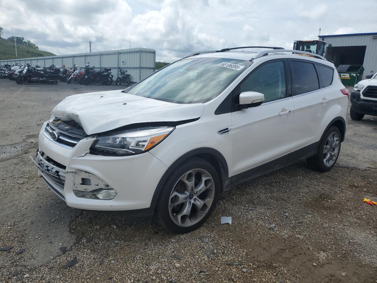 FORD ESCAPE TITANIUM