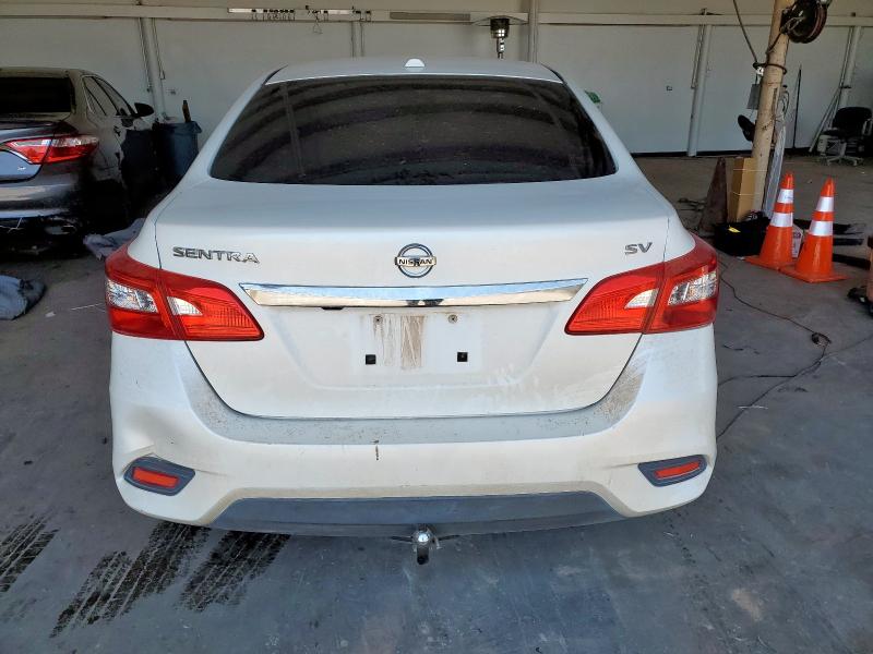 2018 NISSAN SENTRA S 3N1AB7AP7JL658635