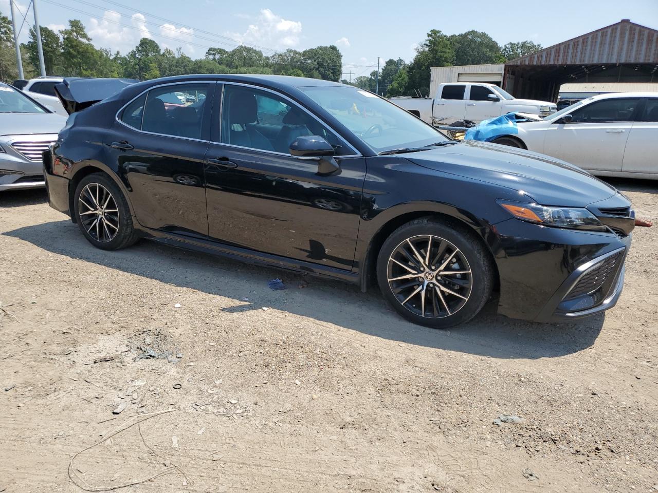 TOYOTA CAMRY SE NIGHT SHADE