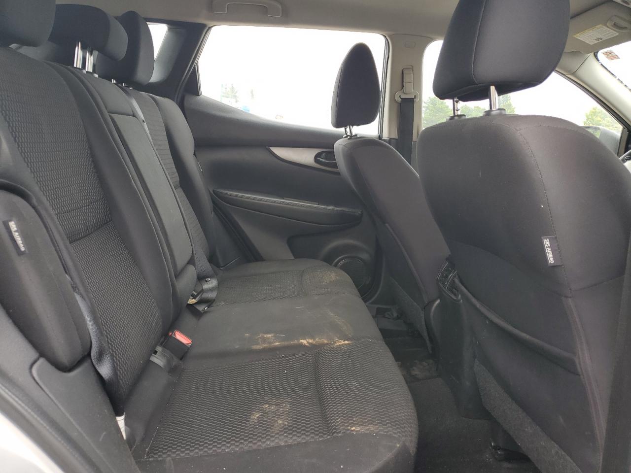 NISSAN ROGUE SPORT S