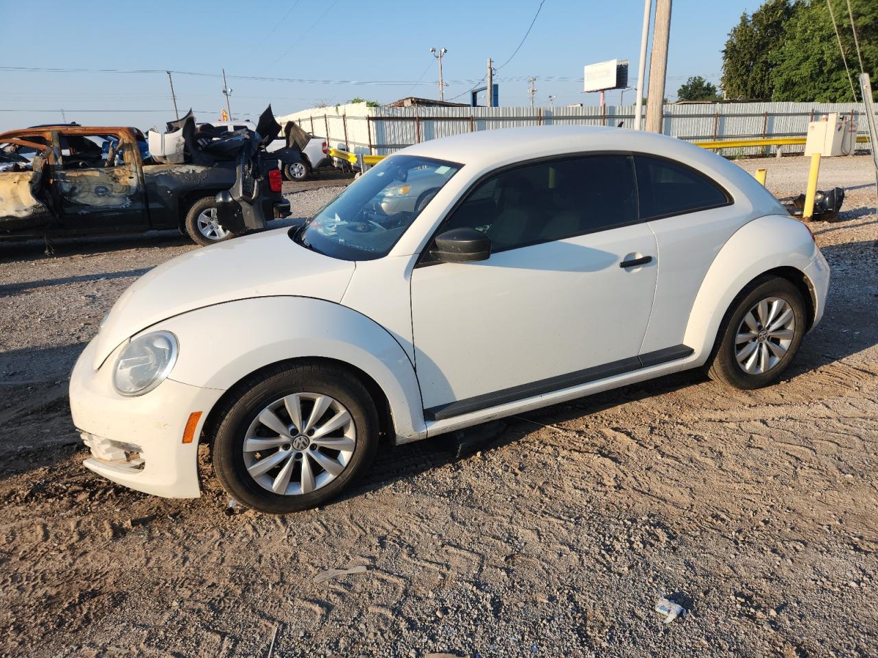 VOLKSWAGEN BEETLE