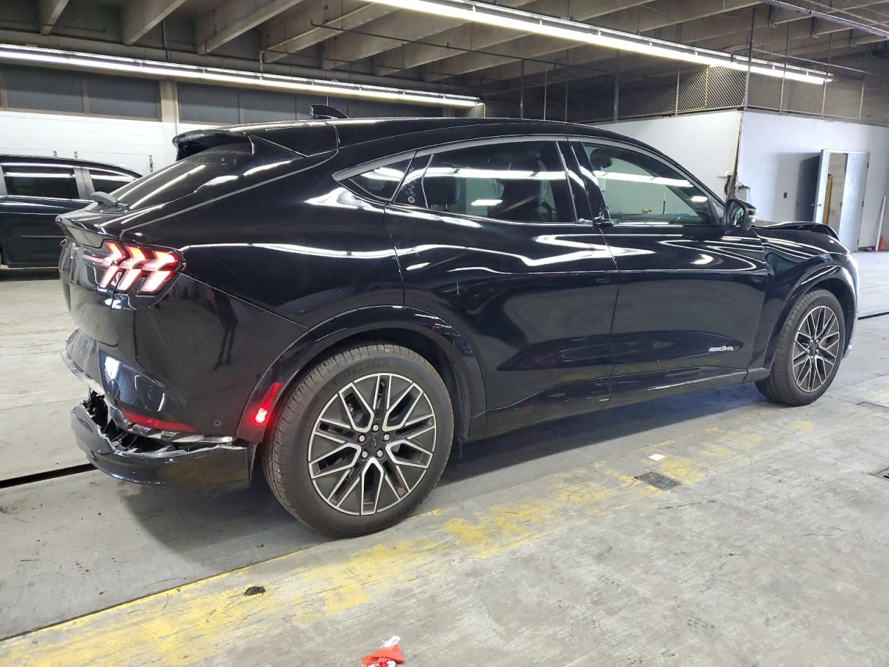 FORD MUSTANG PREMIUM