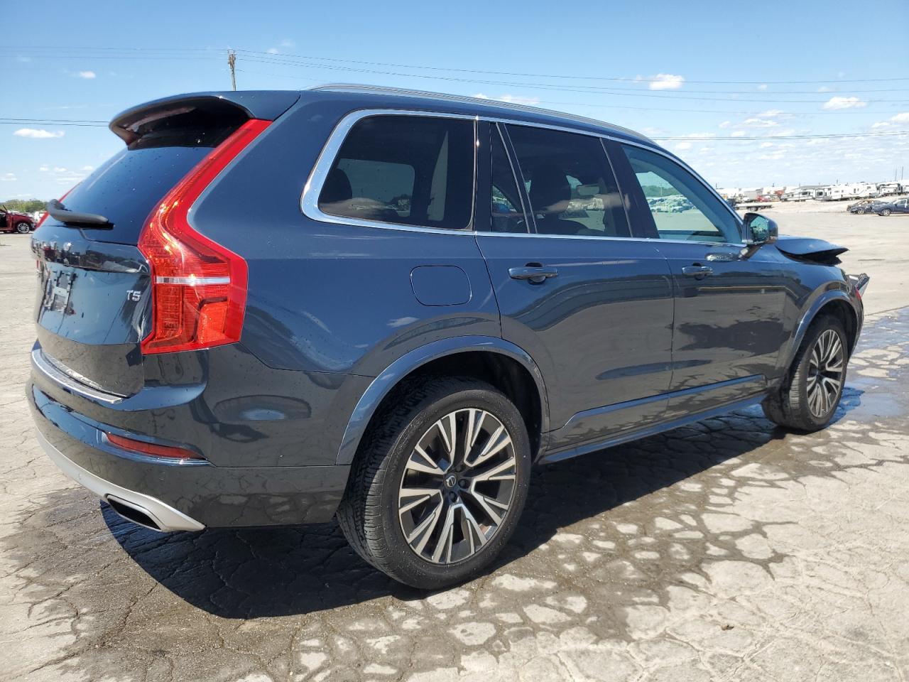 VOLVO XC90 T5 MOMENTUM