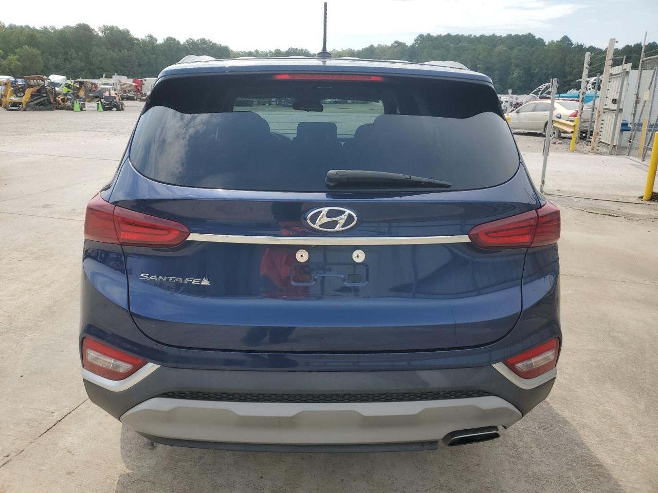 Lot #3316726445 2019 HYUNDAI SANTA FE S