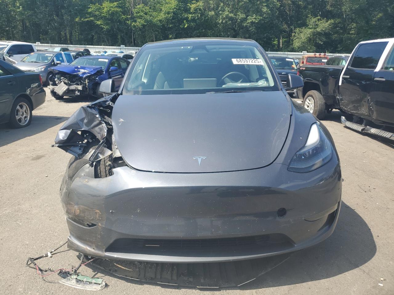 TESLA MODEL Y
