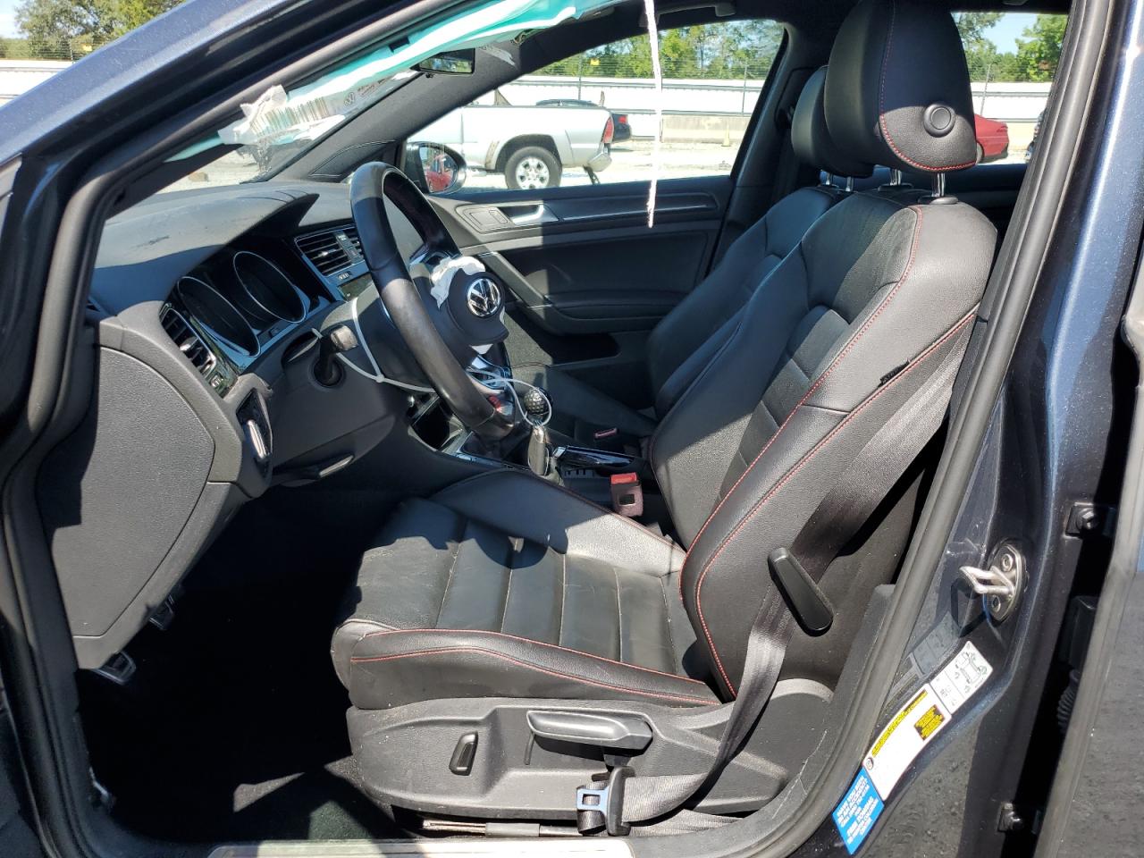 VOLKSWAGEN GOLF GTI S