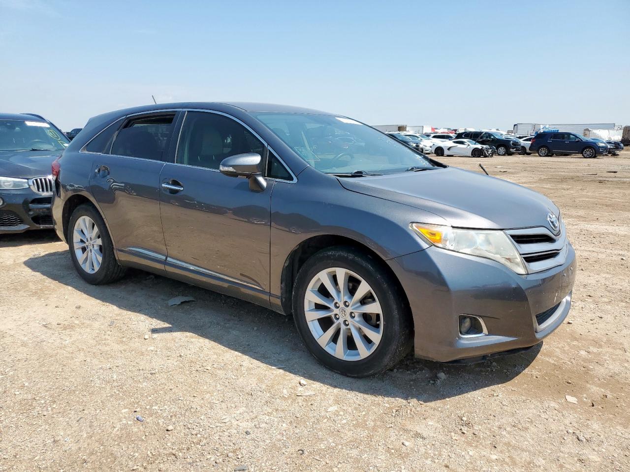 TOYOTA VENZA LE