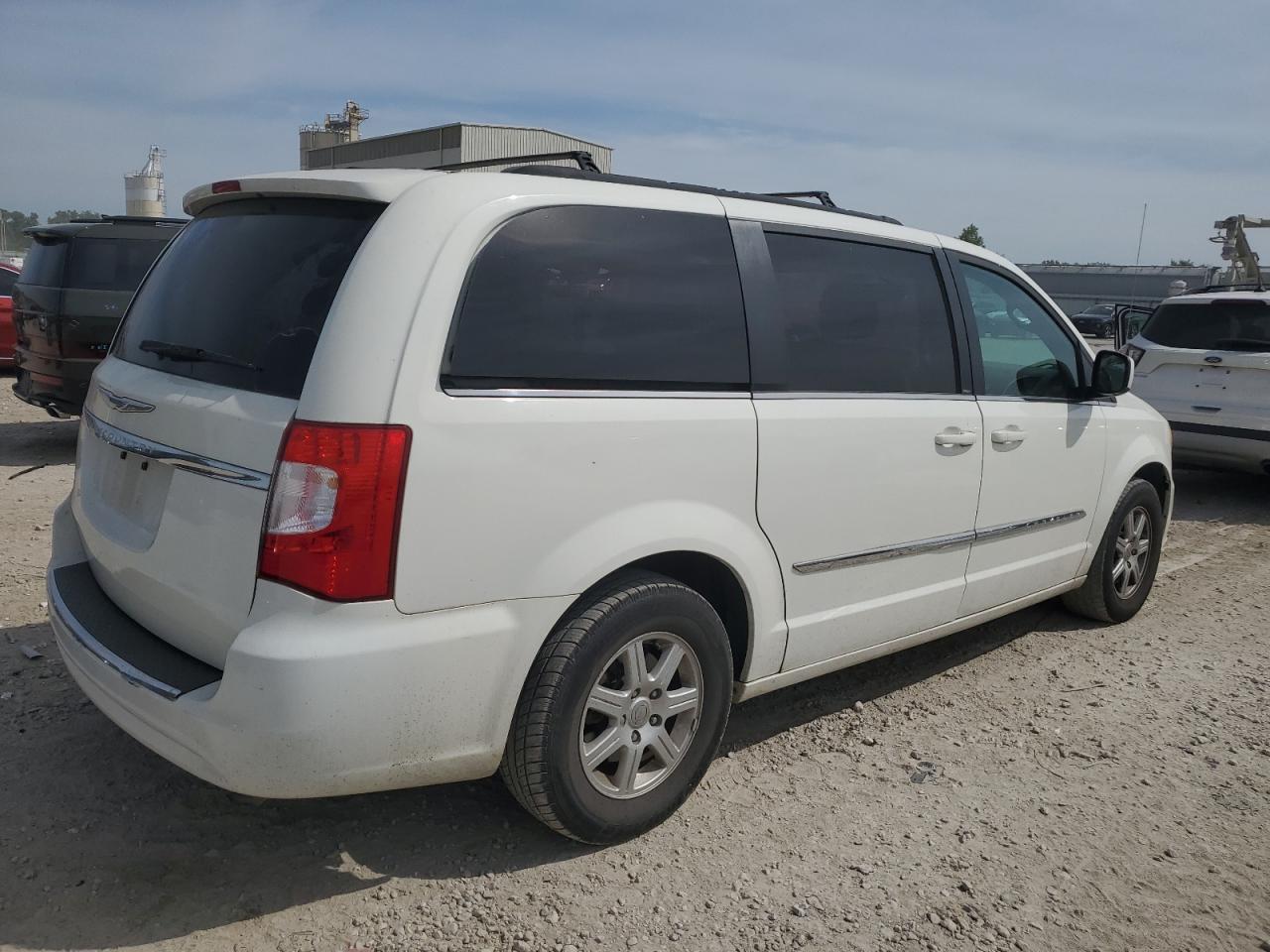 CHRYSLER TOWN & COUNTRY TOURING