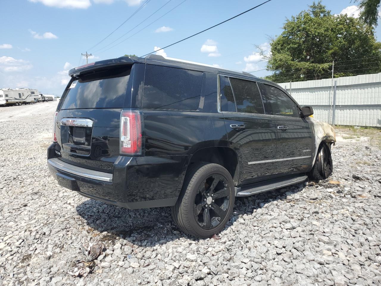 Lot #3301774337 2017 GMC YUKON DENALI