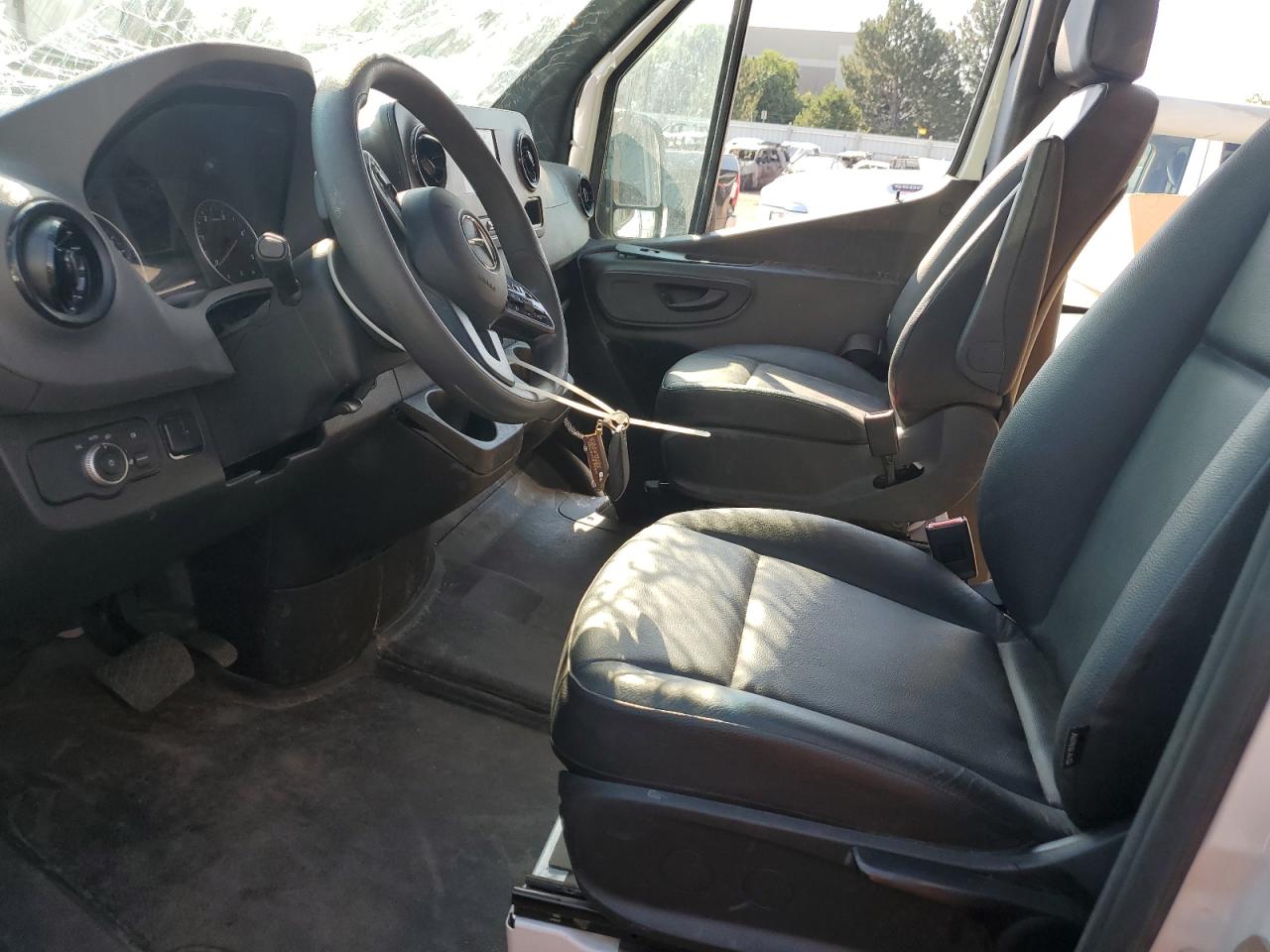 MERCEDES-BENZ SPRINTER 2500