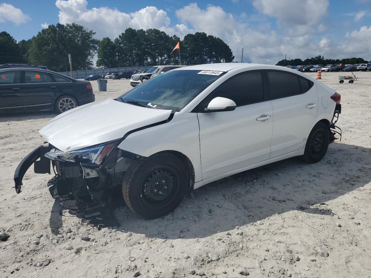 HYUNDAI ELANTRA SE
