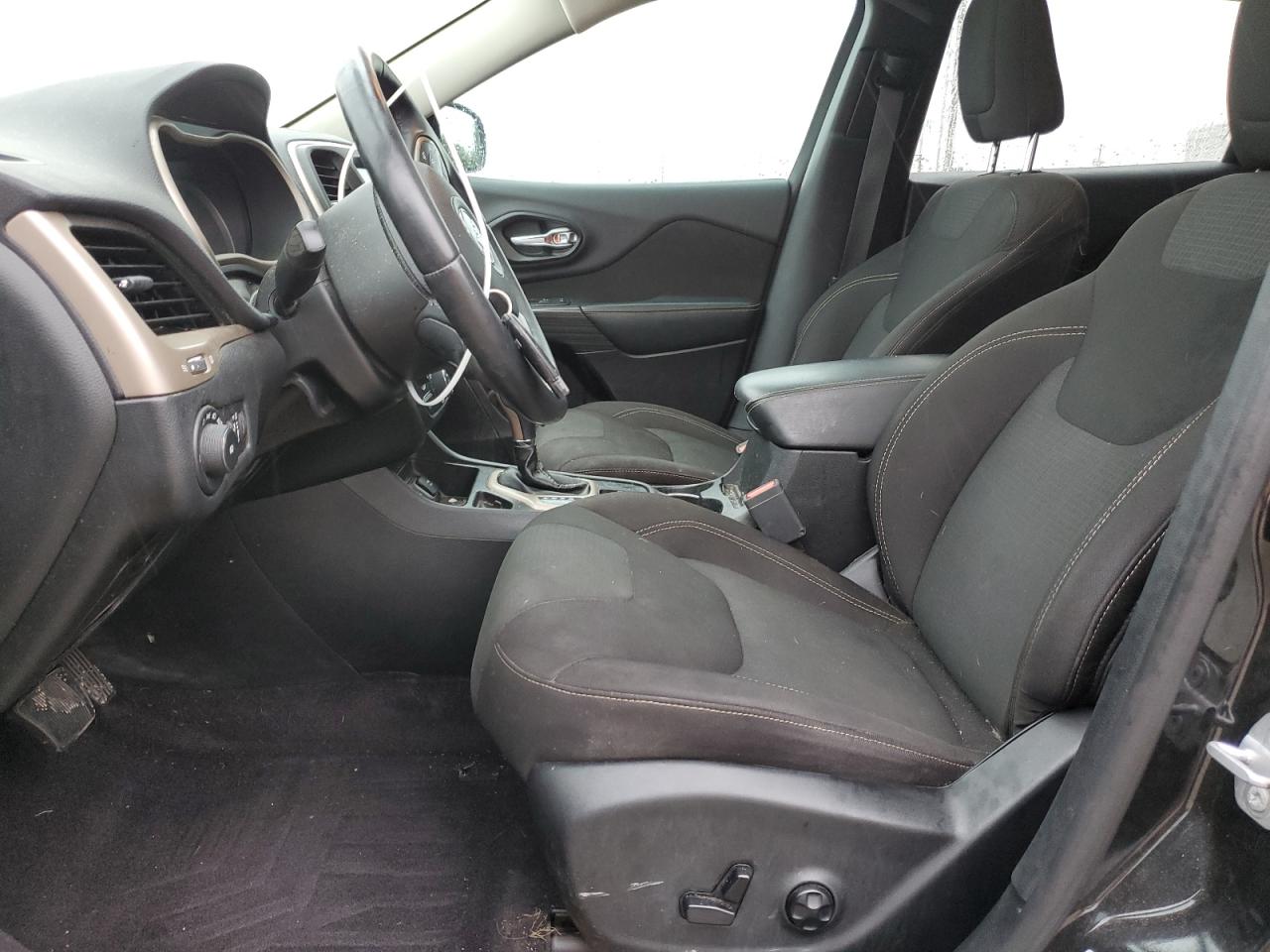 JEEP GRAND CHEROKEE LATITUDE