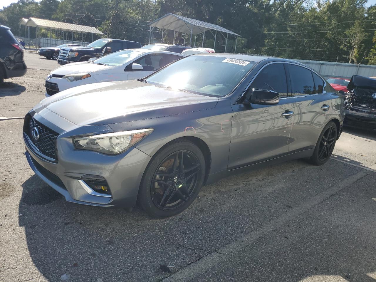 INFINITI Q50 LUXE