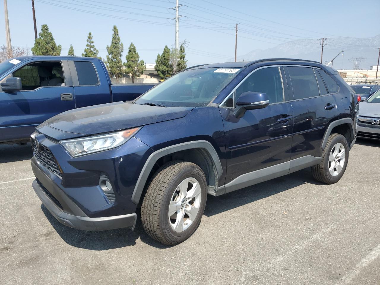 TOYOTA RAV4 XLE