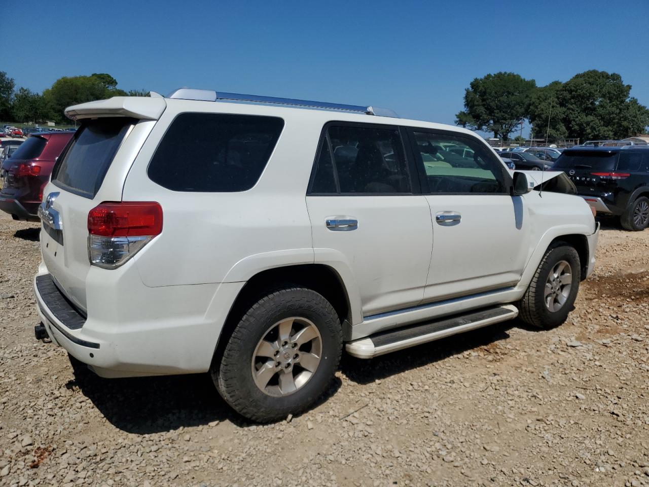 TOYOTA 4RUNNER SR5