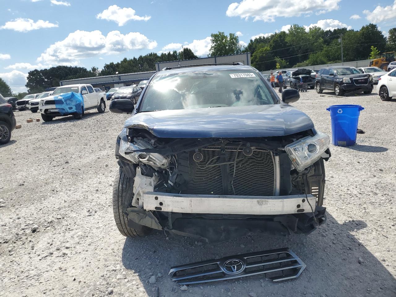 TOYOTA HIGHLANDER LIMITED