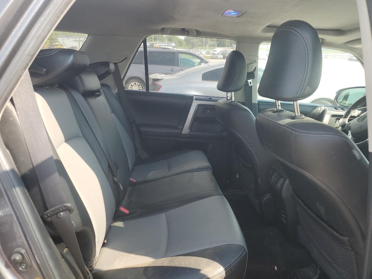 TOYOTA 4RUNNER SR5/SR5 PREMIUM