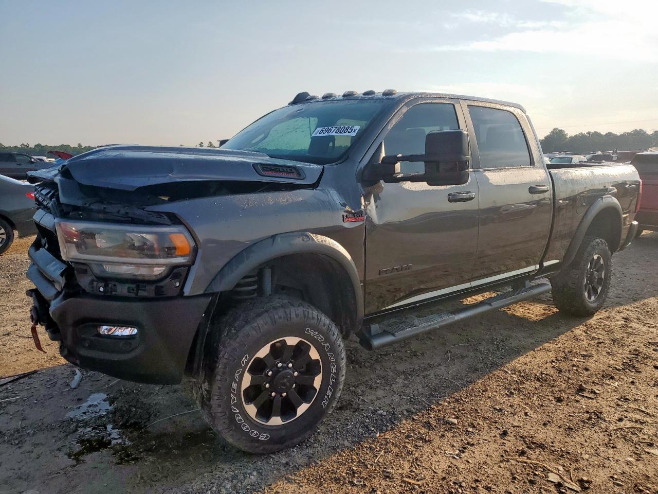 RAM 2500 POWERWAGON