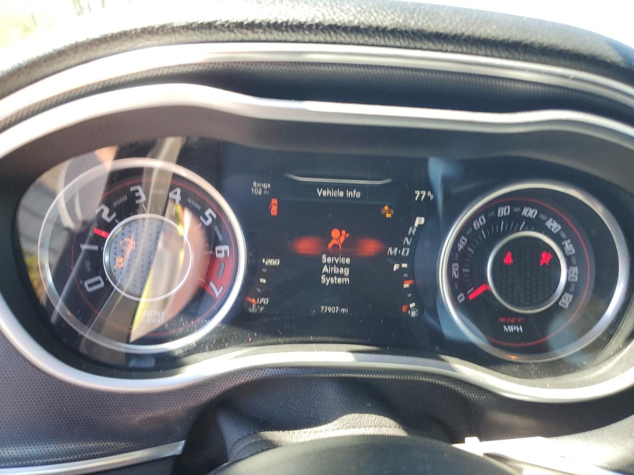 DODGE CHALLENGER SRT 392