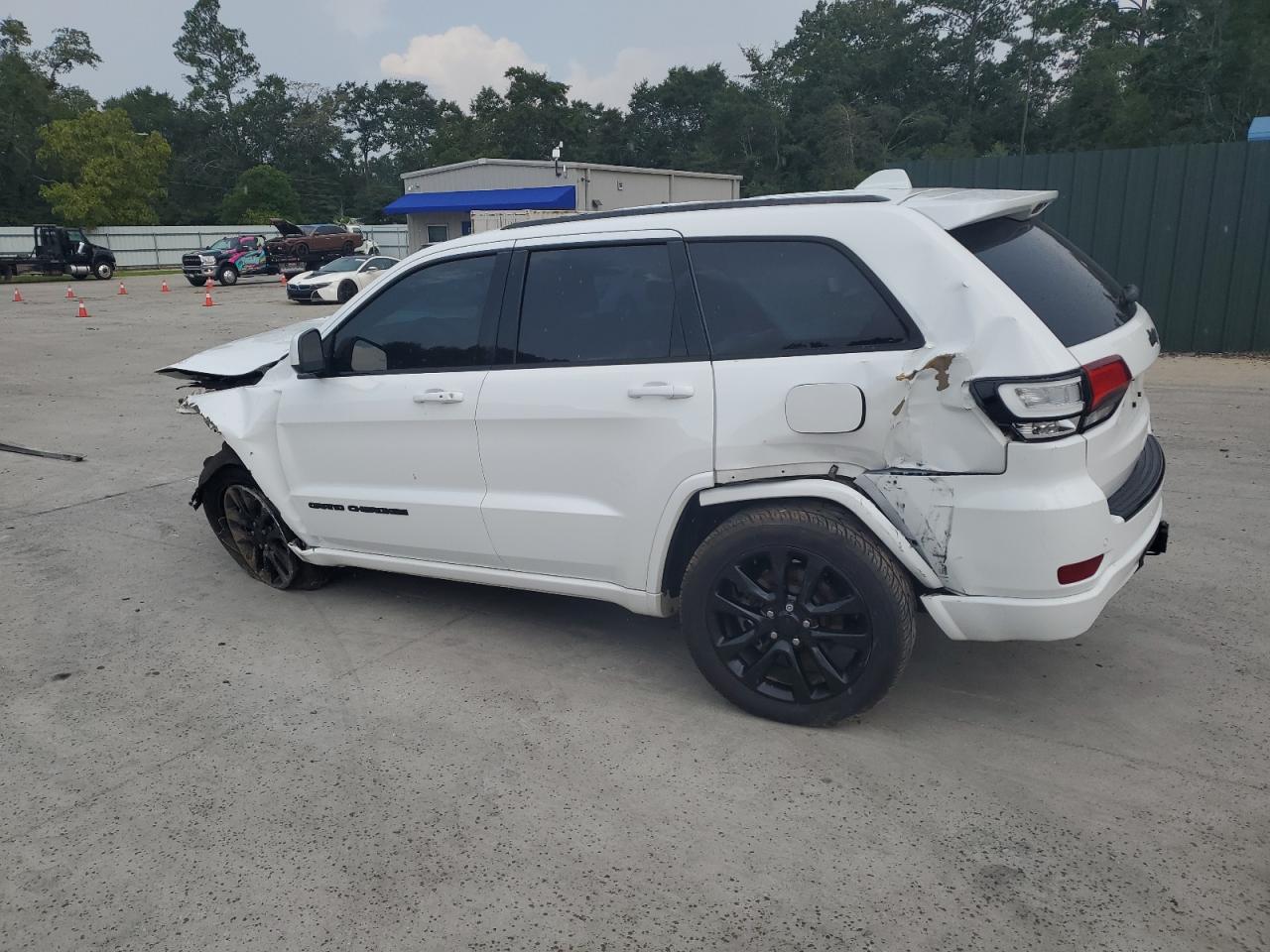 JEEP GRAND CHEROKEE LAREDO