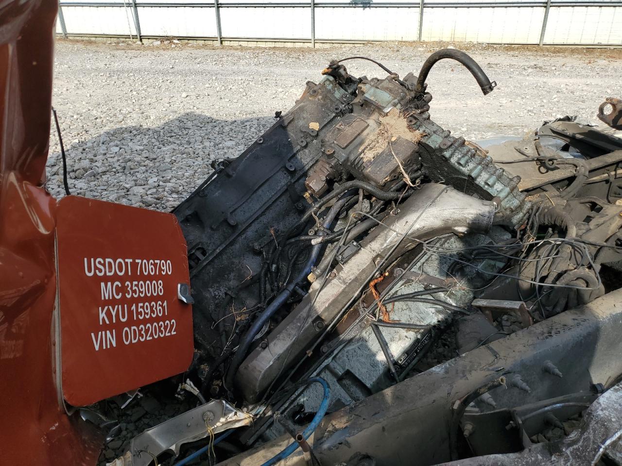 Lot #3315897127 2015 PETERBILT 389