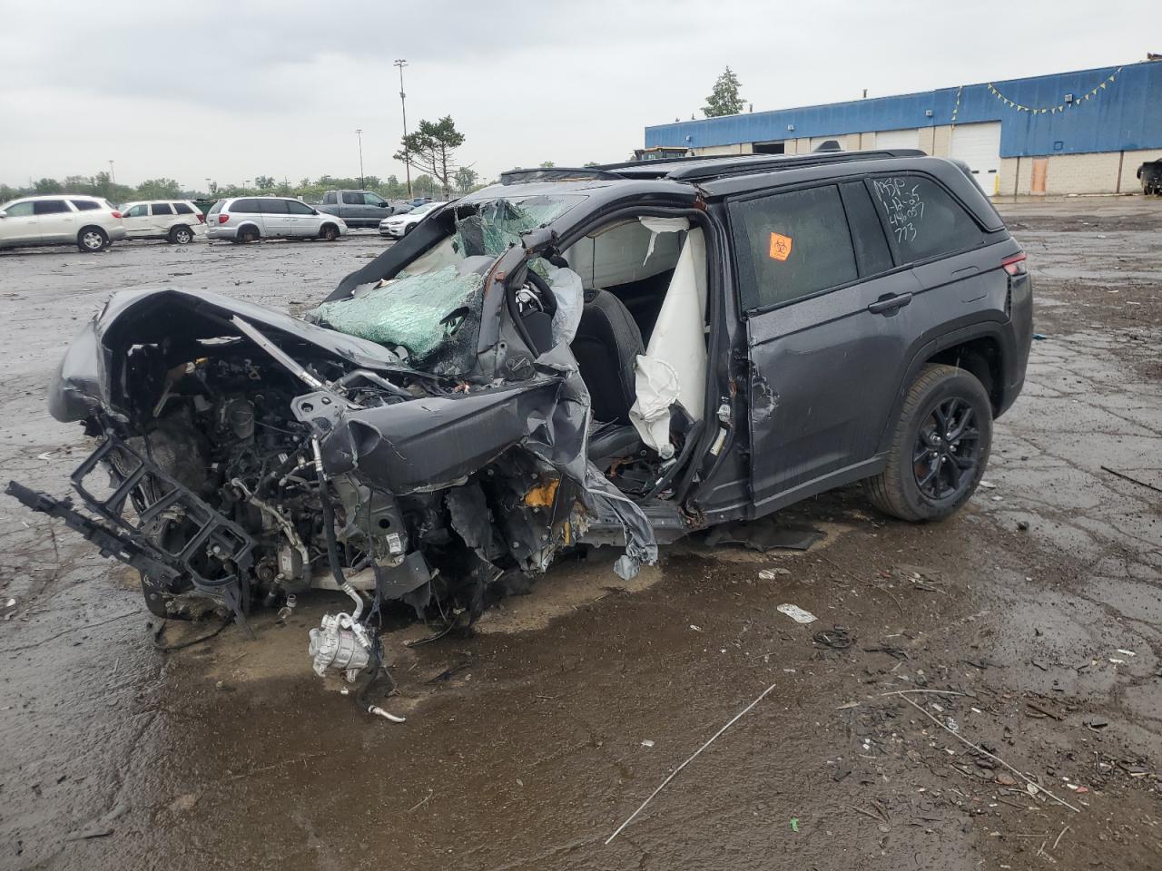 JEEP GRAND CHEROKEE LAREDO