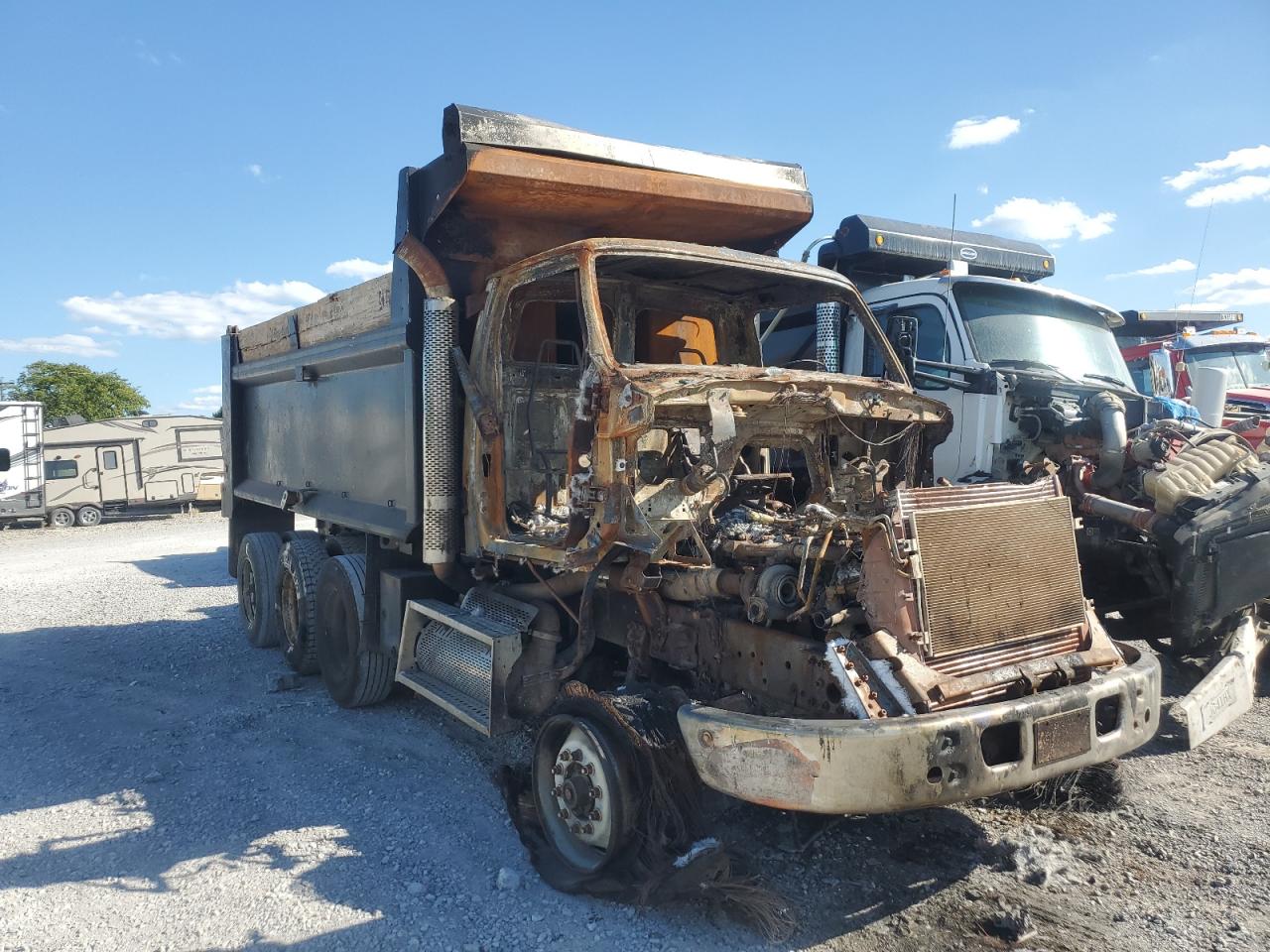 Lot #3246946237 2009 STERLING LT9500