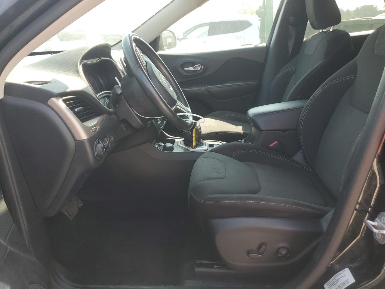 JEEP GRAND CHEROKEE LATITUDE