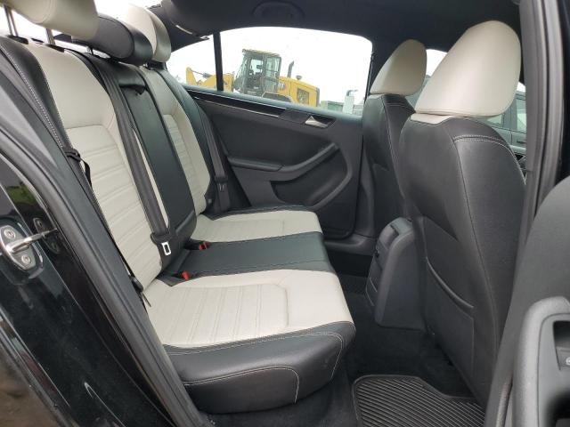 2015 VOLKSWAGEN JETTA SE - 3VWD17AJ2FM327176