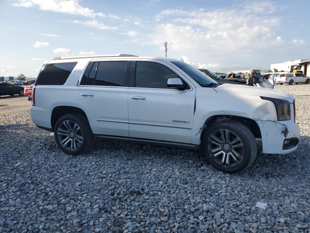GMC YUKON DENALI