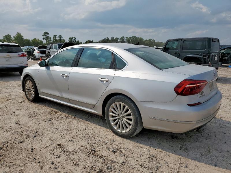 2017 VOLKSWAGEN PASSAT SE 1VWBT7A33HC000874