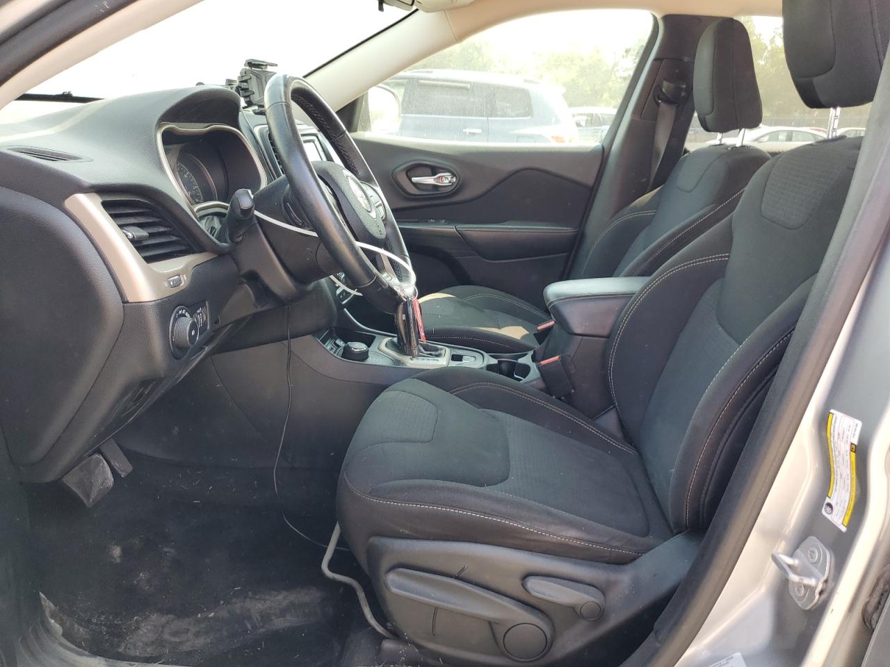 JEEP GRAND CHEROKEE LATITUDE