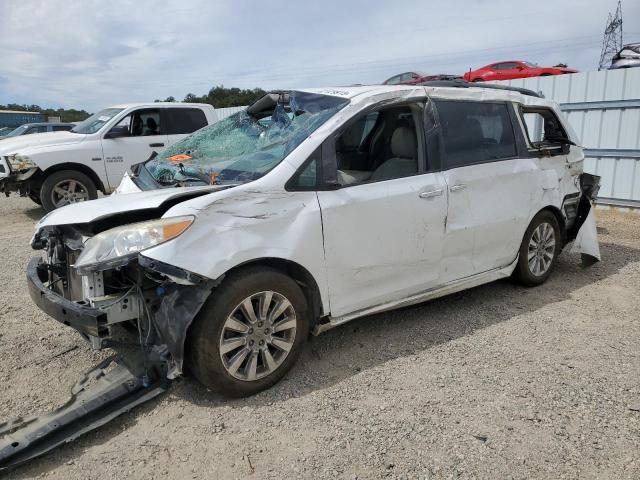 TOYOTA SIENNA XLE