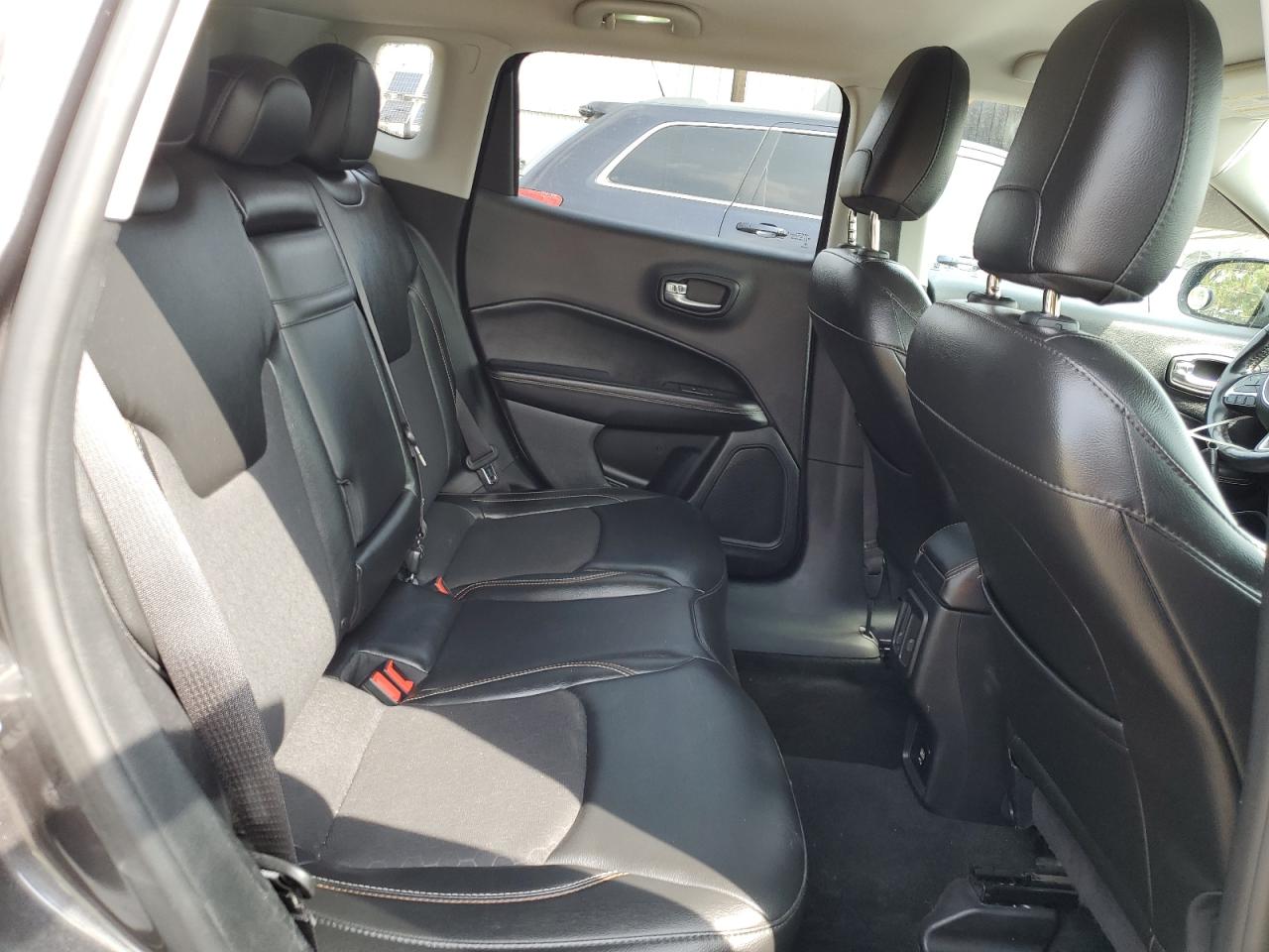 JEEP COMPASS LATITUDE