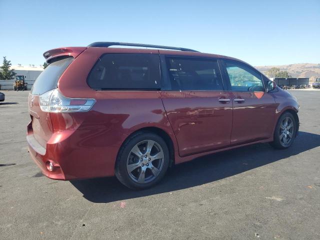 2017 TOYOTA SIENNA SE 5TDXZ3DC3HS803856
